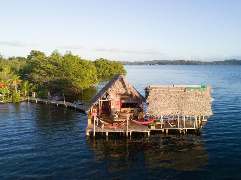 Cocovivo Hotel Bocas Town Exterior photo
