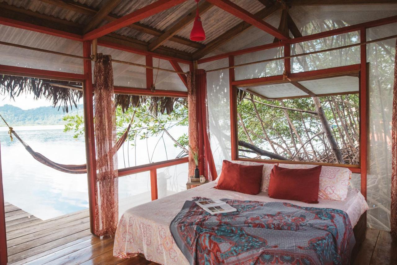 Cocovivo Hotel Bocas Town Exterior photo
